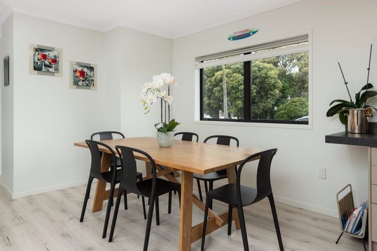 Photo of property in 152a Oceanbeach Road, Mount Maunganui, 3116