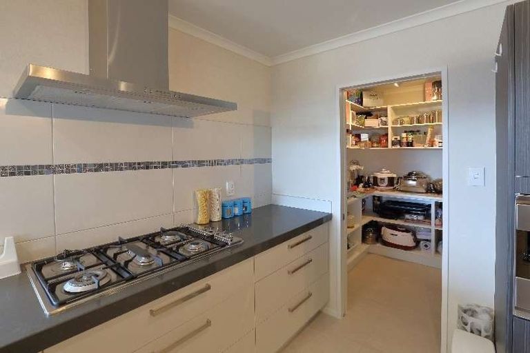 Photo of property in 58 Bayvista Drive, Karaka, Papakura, 2113