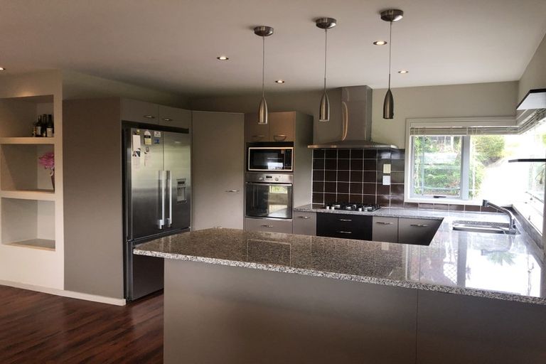 Photo of property in 18a Grenada Avenue, Forrest Hill, Auckland, 0620