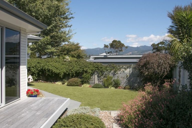 Photo of property in 5 Riverside Place, Katikati, 3129