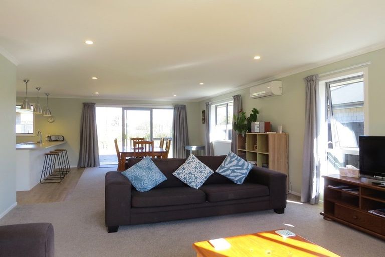 Photo of property in 71 Golden Shore Place, Coromandel, 3506