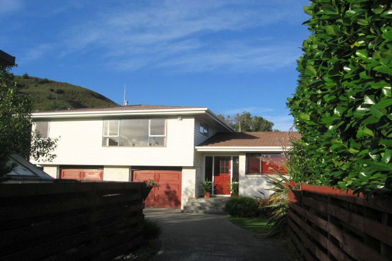 Photo of property in 24a Norton Park Avenue, Fairfield, Lower Hutt, 5011