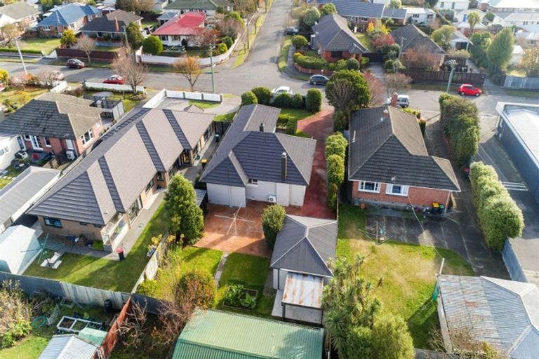 Photo of property in 9 Springbank Street, Bryndwr, Christchurch, 8053