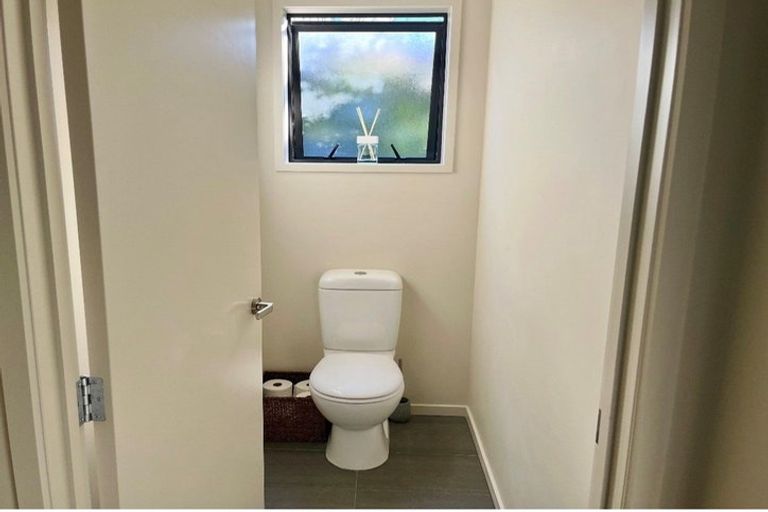 Photo of property in 9a Gillean Street, Havelock North, 4130