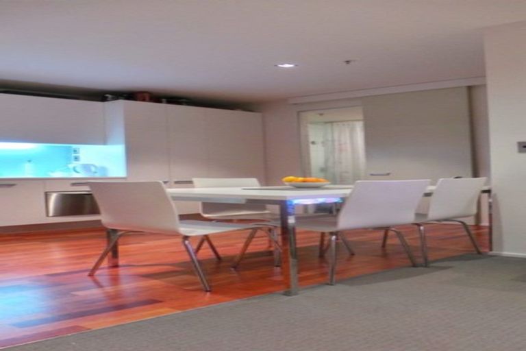 Photo of property in The Wellington Suites, 481/233 Cuba Street, Te Aro, Wellington, 6011