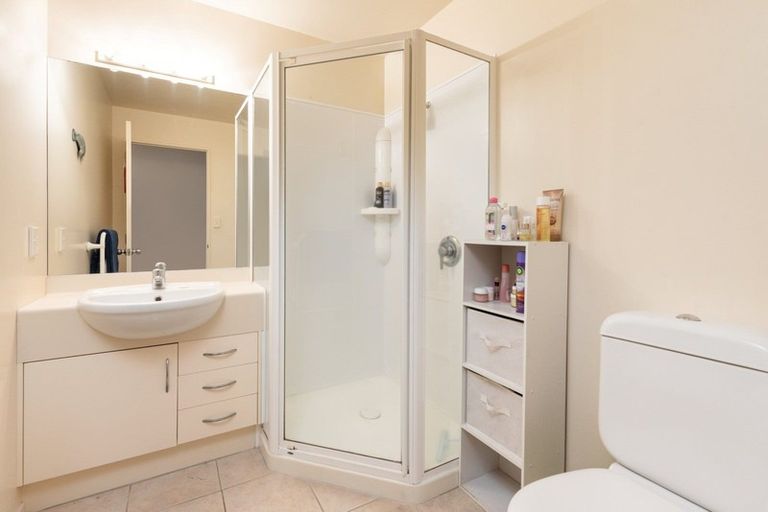 Photo of property in 30/3 Maunganui Road, Mount Maunganui, 3116