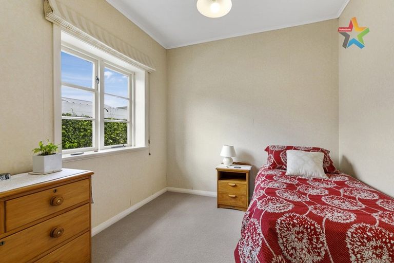 Photo of property in 28 Trafalgar Street, Waiwhetu, Lower Hutt, 5010