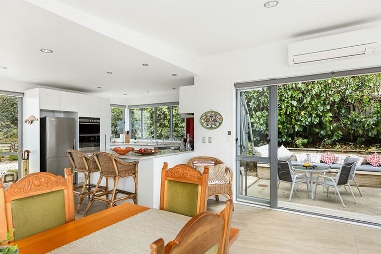 Photo of property in 23 Brampton Road, Snells Beach, 0920