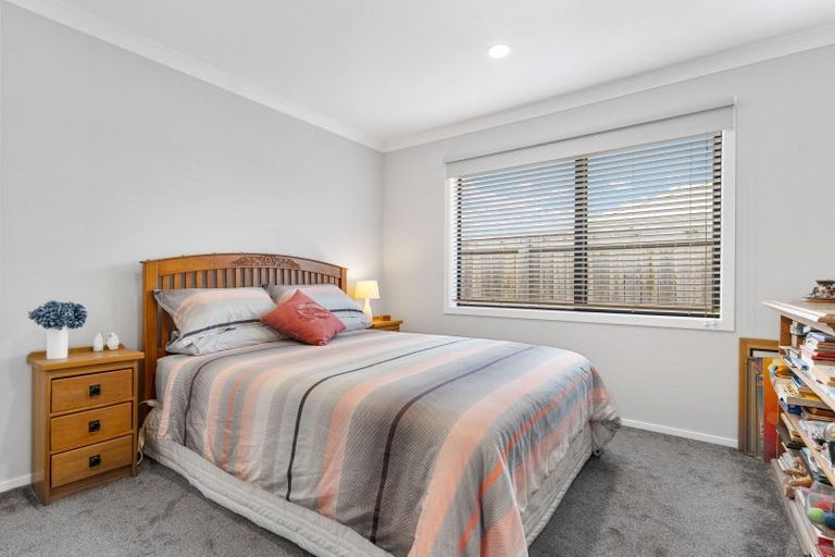 Photo of property in 13 Feist Street, Carterton, 5713