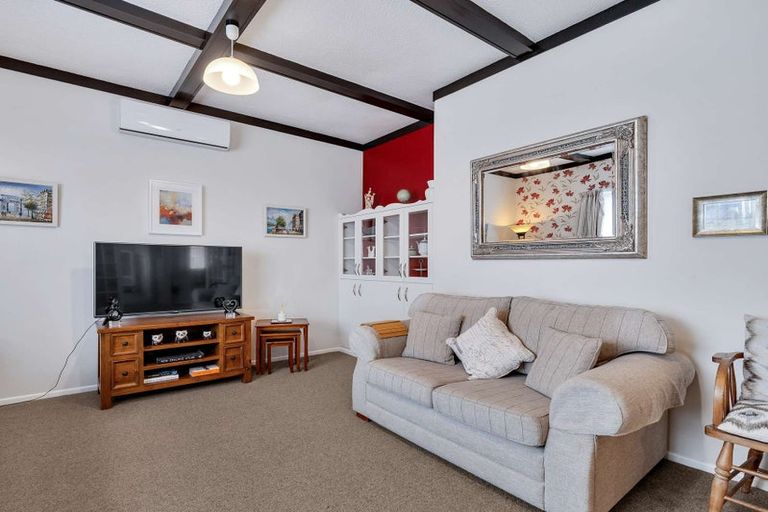 Photo of property in 33 Moore Avenue, Tawhero, Whanganui, 4501