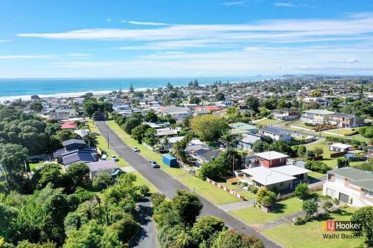 Photo of property in 53 Ocean View Road, Waihi Beach, 3611
