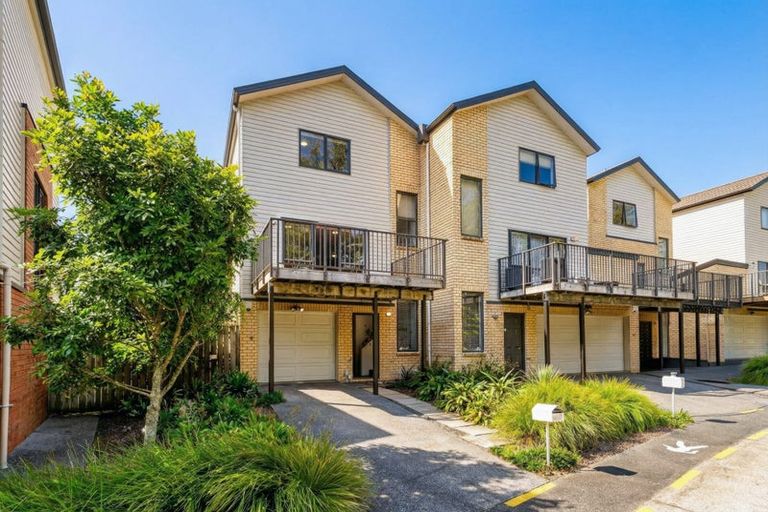 Photo of property in St Claire Village, 54/172 Mcleod Road, Te Atatu South, Auckland, 0610