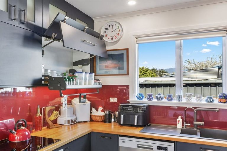 Photo of property in 169 Romilly Street, Westport, 7825