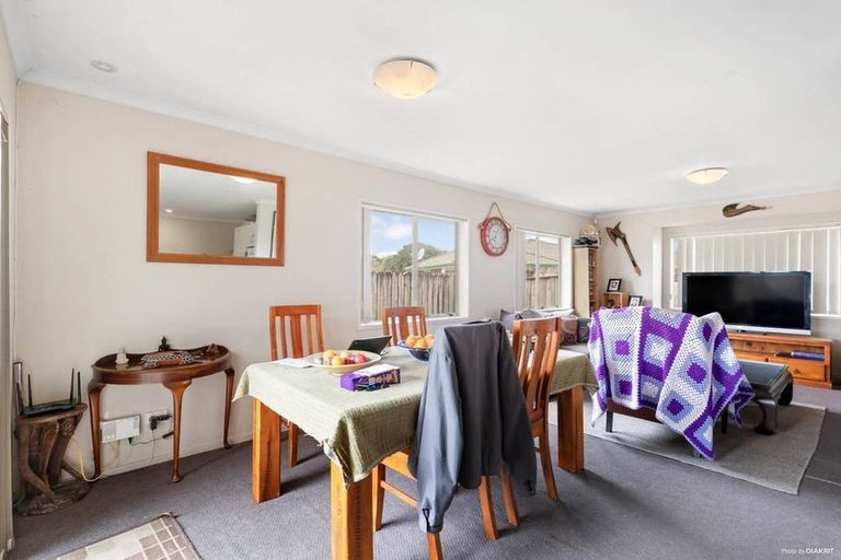 Photo of property in 12 Rock Daisy Crescent, Mangere, Auckland, 2022