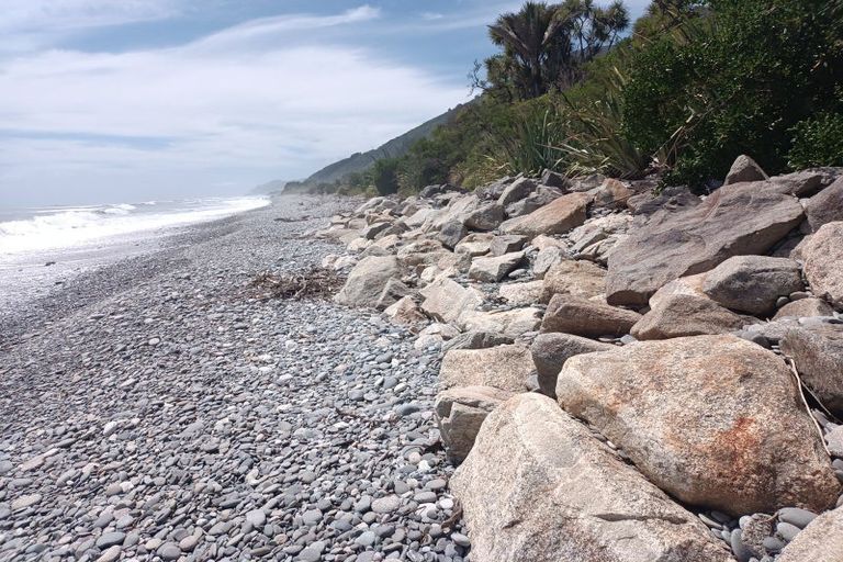 Photo of property in 37 State Highway 67, Hector, 7891