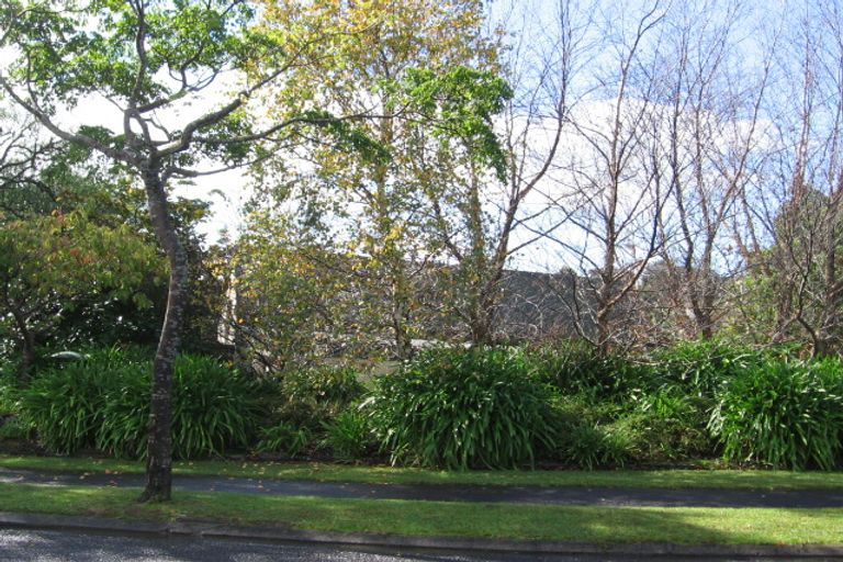 Photo of property in 22 Clipper Place, Shelly Park, Auckland, 2014