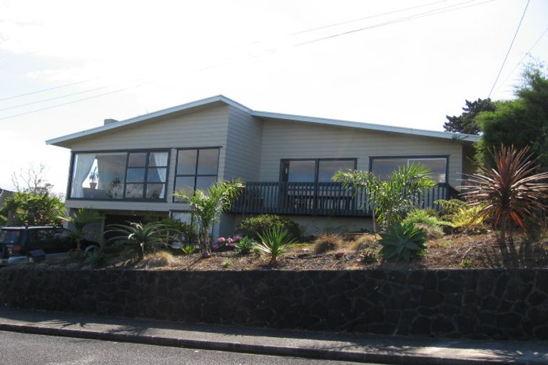 Photo of property in 78 Woodlands Crescent, Browns Bay, Auckland, 0630