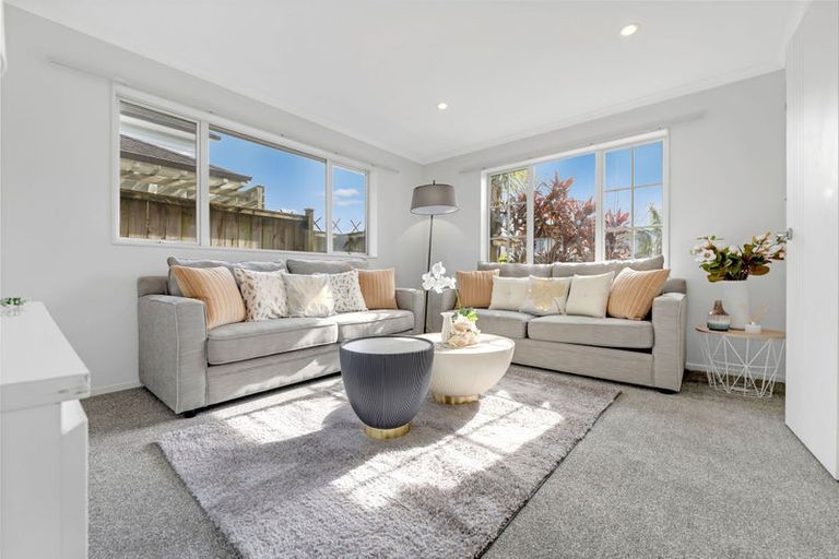 Photo of property in 58 Hughs Way, Flat Bush, Auckland, 2019