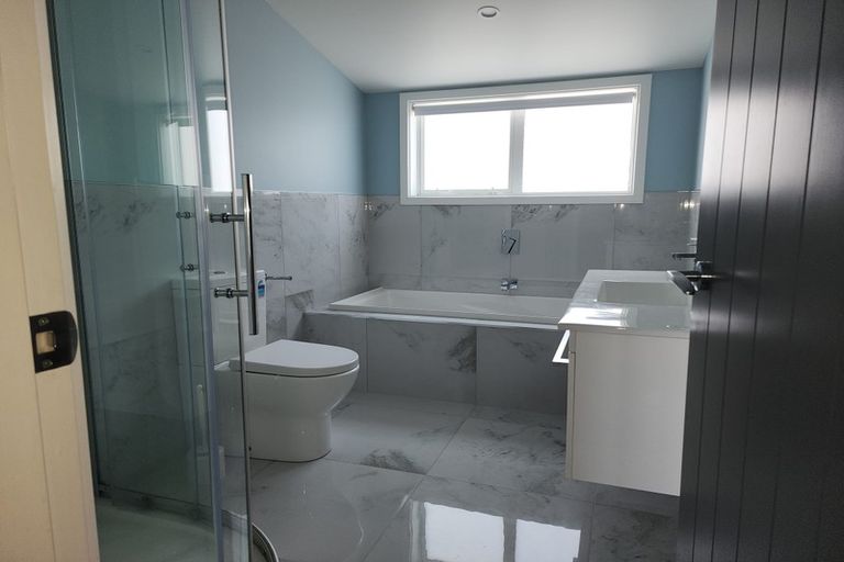 Photo of property in 14 Crompton Avenue, Churton Park, Wellington, 6037