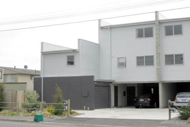 Photo of property in 139 Purchas Street, Edgeware, Christchurch, 8013