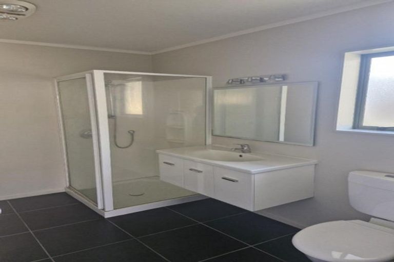 Photo of property in 26 Karamea Street, Whalers Gate, New Plymouth, 4310