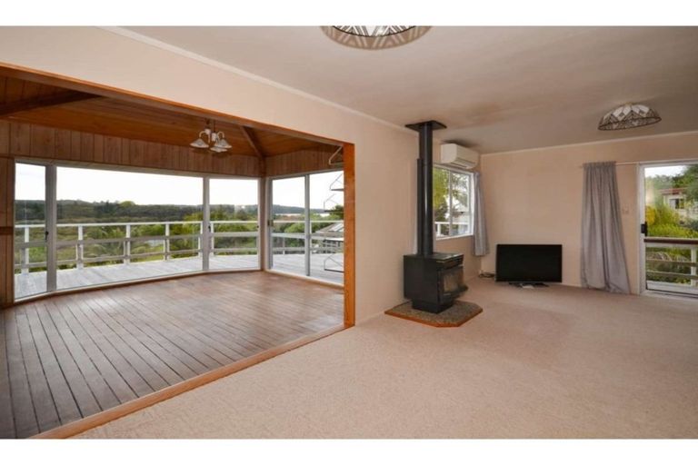 Photo of property in 83 Rangitane Loop Road, Kerikeri, 0294