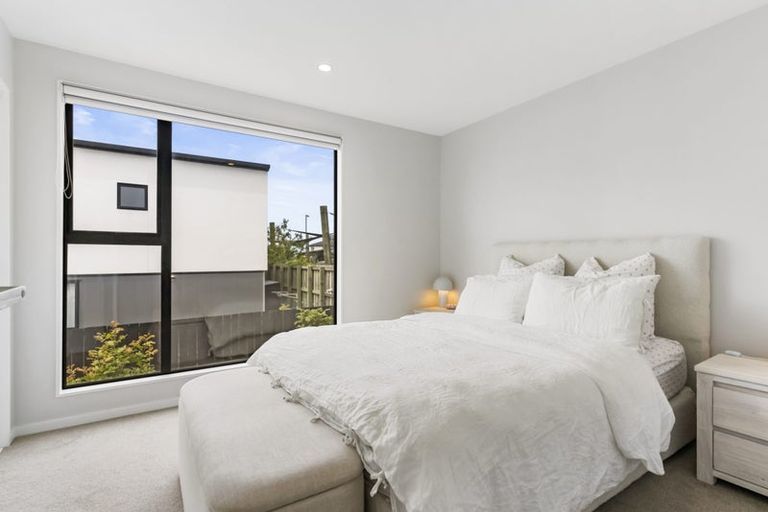 Photo of property in 32 Hinonga Loop, Silverdale, 0932