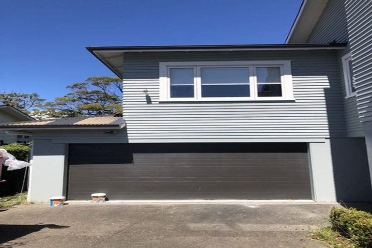 Photo of property in 128 Wheturangi Road, Greenlane, Auckland, 1051