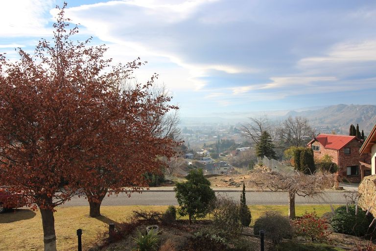 Photo of property in 33 Kamaka Crescent, Bridge Hill, Alexandra, 9320