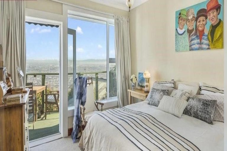 Photo of property in 86b Dyers Pass Road, Cashmere, Christchurch, 8022