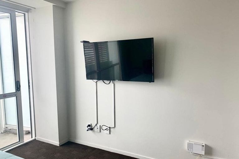 Photo of property in The Quadrant Apartments, 822/10 Waterloo Quadrant, Auckland Central, Auckland, 1010