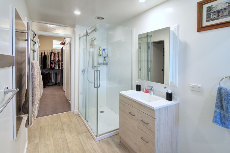 Photo of property in 1/26 Roberts Road, Lansdowne, Masterton, 5810