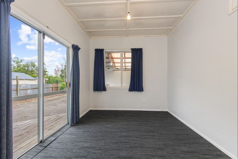 Photo of property in 8 Huia Street, Pahiatua, 4910