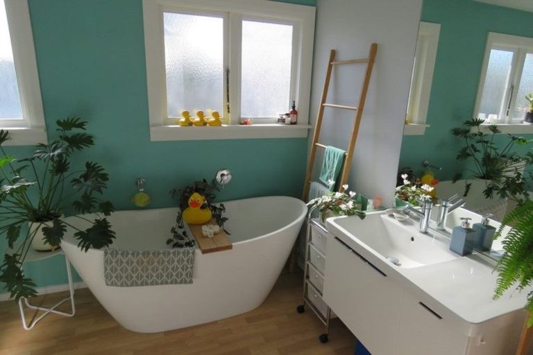 Photo of property in 65 Coopers Road, Dallington, Christchurch, 8061