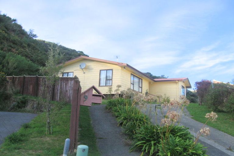 Photo of property in 9 Solway Place, Papakowhai, Porirua, 5024