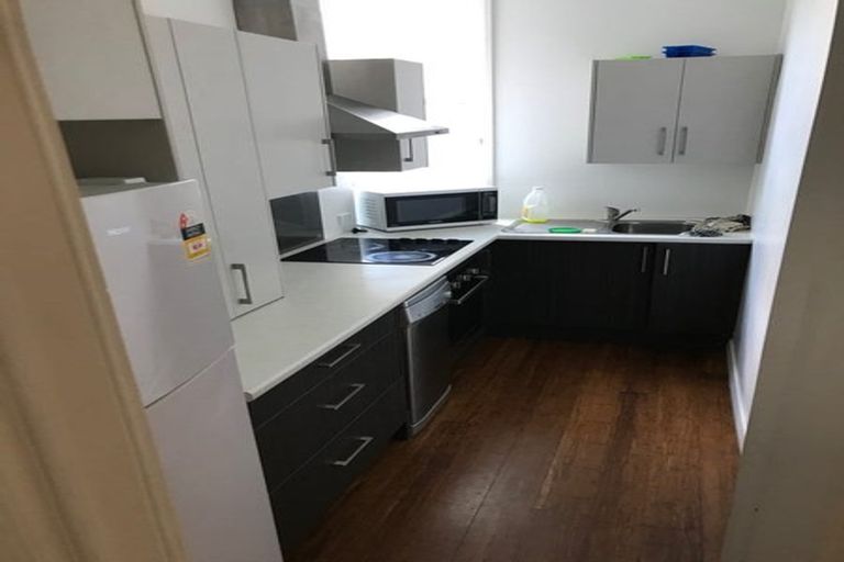 Photo of property in 61-61a Brougham Street, Mount Victoria, Wellington, 6011