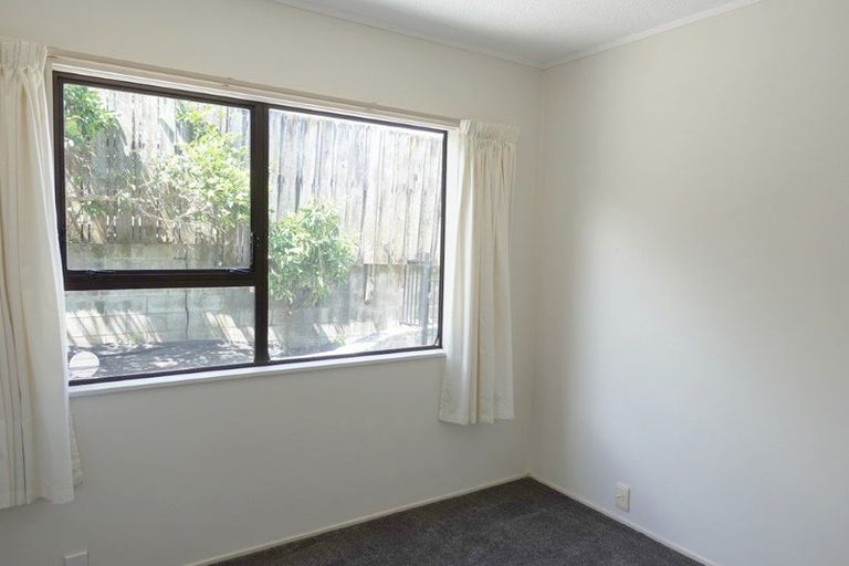 Photo of property in 1/163 Balmain Road, Birkenhead, Auckland, 0626