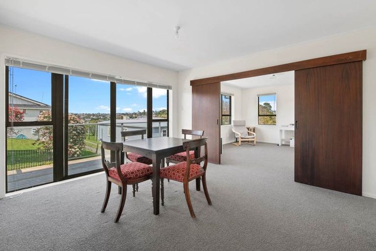 Photo of property in 48a Woodlands Crescent, Browns Bay, Auckland, 0630