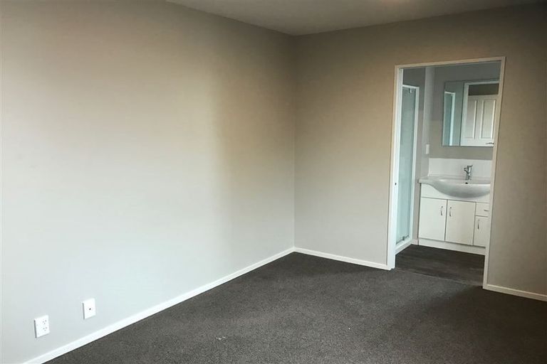 Photo of property in 1/66 Packe Street, Edgeware, Christchurch, 8013