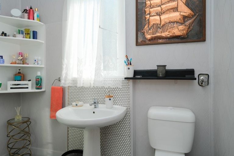 Photo of property in 21 Manchester Street, Bradford, Dunedin, 9011