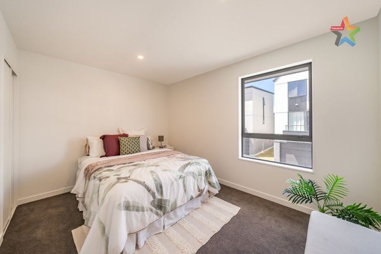 Photo of property in 32 John Street, Stokes Valley, Lower Hutt, 5019