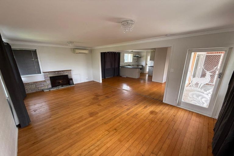 Photo of property in 18 Renwick Street, Papakura, 2110