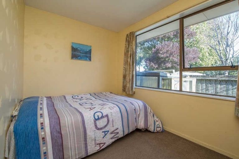 Photo of property in 2/33 Tower Street, Hornby, Christchurch, 8042