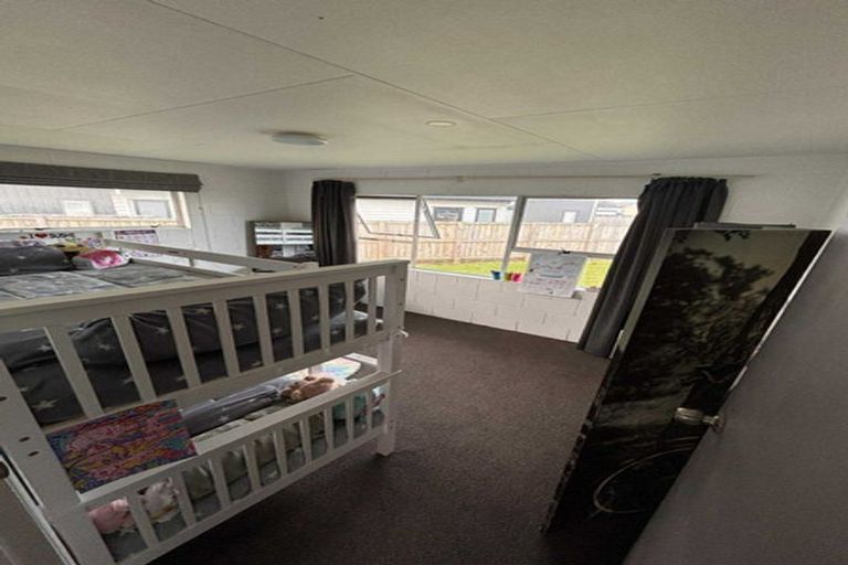 Photo of property in 135a Avalon Drive, Nawton, Hamilton, 3200