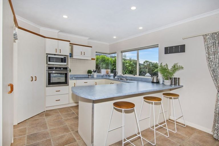 Photo of property in 14 Chatsfield Place, Te Kamo, Whangarei, 0112