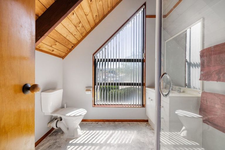 Photo of property in 12 Nettlingham Place, Te Puke, 3119