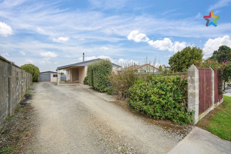 Photo of property in 22 Avon Place, Clifton, Invercargill, 9812