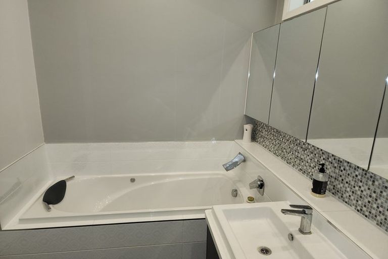 Photo of property in 41 Waikowhai Street, Ngaio, Wellington, 6035