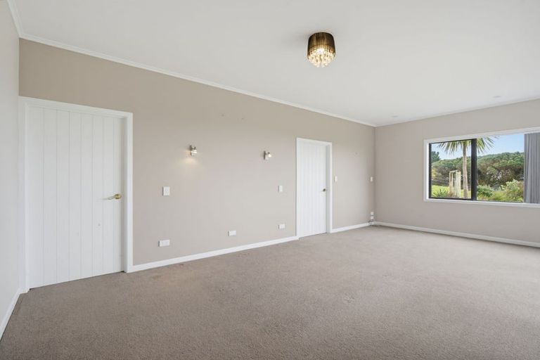 Photo of property in 265 Wilson Road, South Head, Helensville, 0874