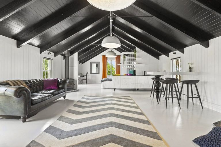 Photo of property in 909 Old North Road, Waimauku, 0882